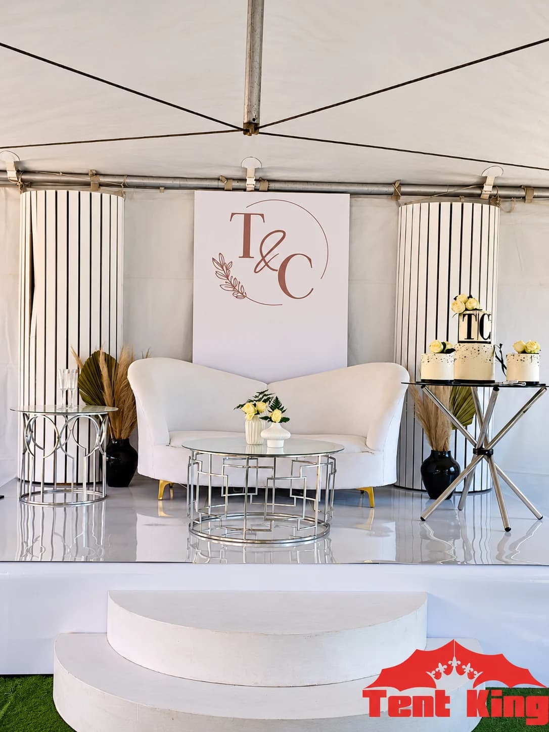 Built for the occasion - Décor & production project for Eventing King